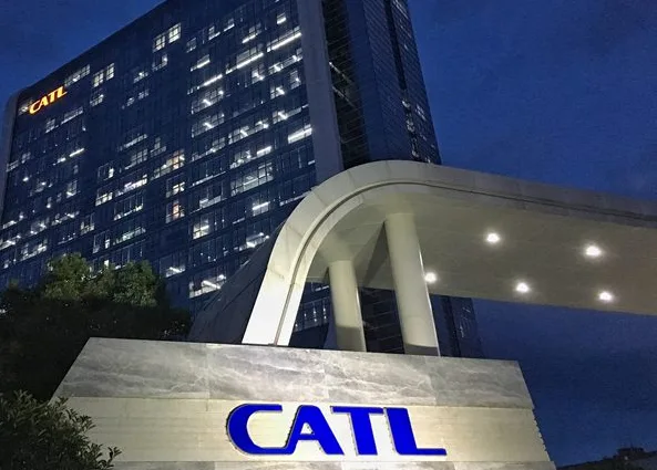 CATL enfría las expectativas sobre las baterías de estado sólido: la producción masiva no llegaría antes de 2030