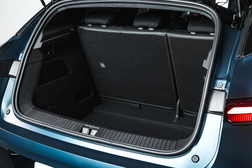 Boot view of the new Renault Megane E-Tech Electric, showing its 440l of luggage capacity.